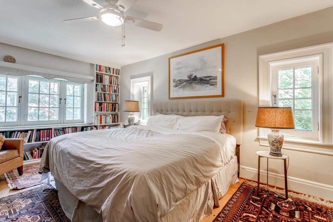 Four Bedroom Rosedale Home تورونتو المظهر الخارجي الصورة