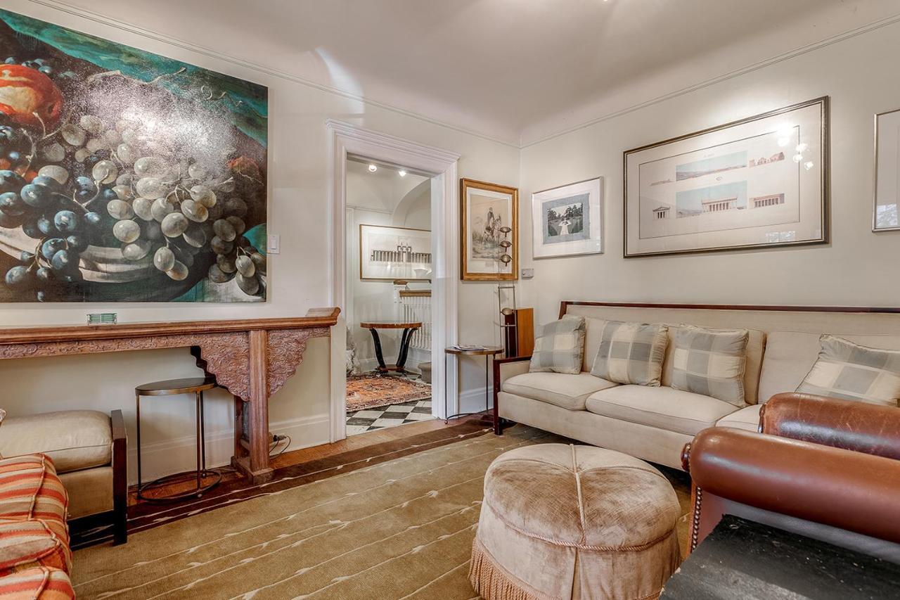 Four Bedroom Rosedale Home تورونتو المظهر الخارجي الصورة