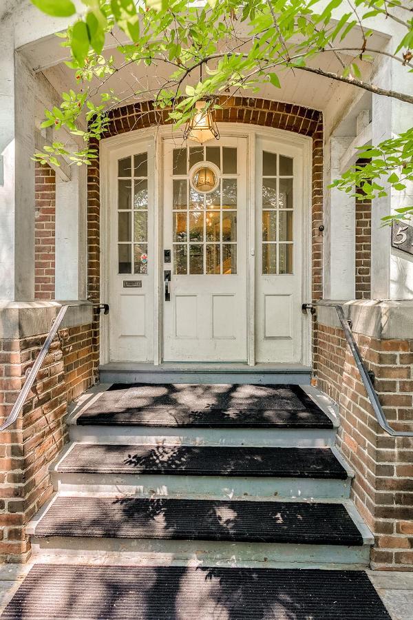 Four Bedroom Rosedale Home تورونتو المظهر الخارجي الصورة
